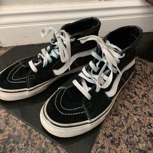 Vans Black and White High Top Women’s 7